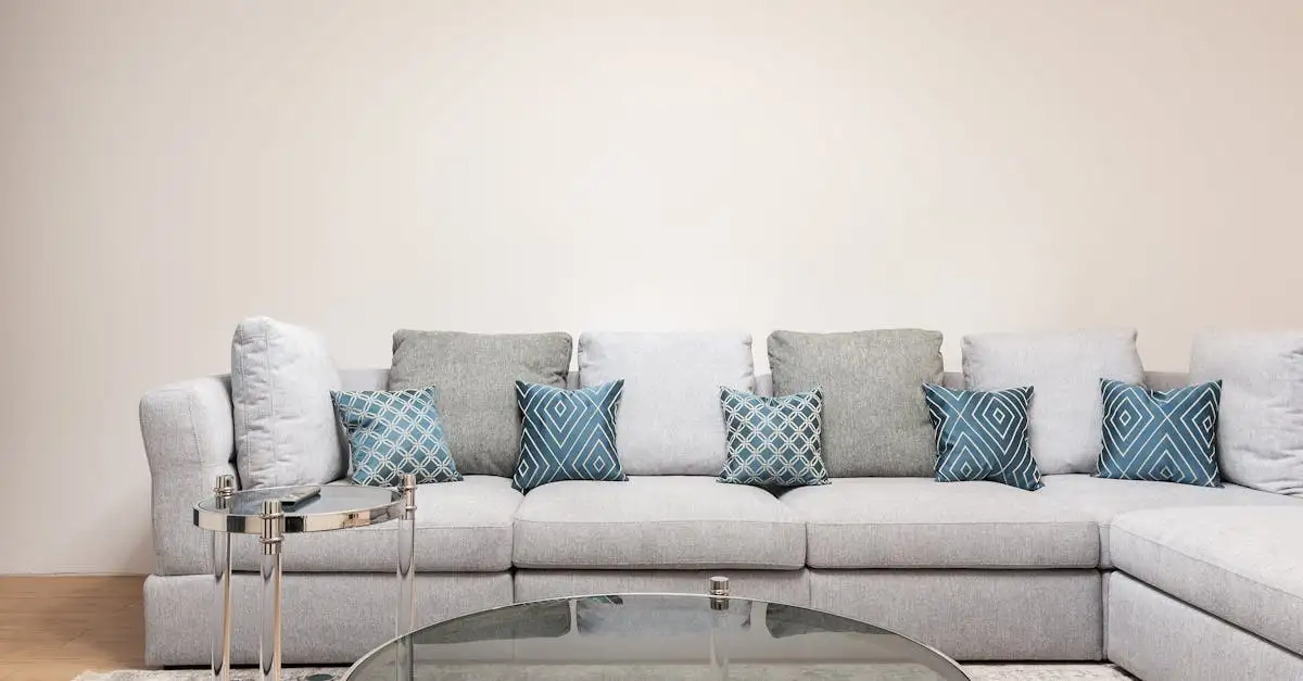 Coussins décoratifs pour canapé : trouvez le style parfait