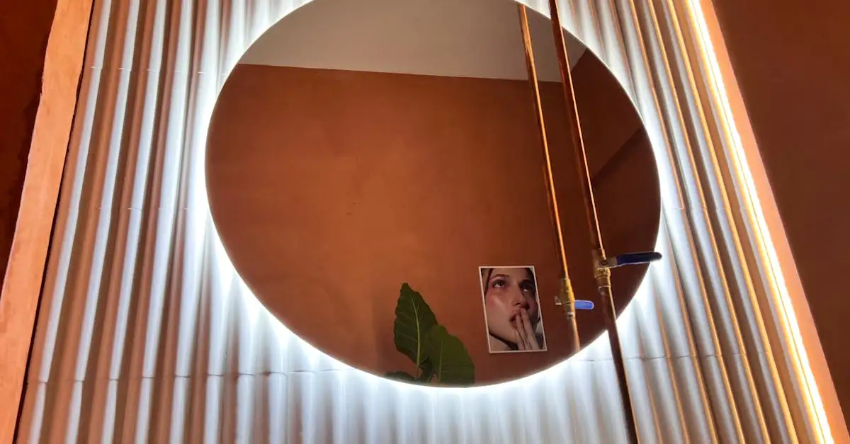 Miroir rond noir design pour une décoration moderne