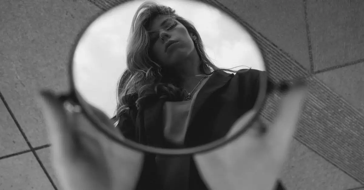 Miroir Rond Noir Design : Trouvez Votre Modèle Idéal